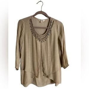 Krazy Kat Women's Light Tan Beaded 3/4 Sleeve
Boho Small top EUC